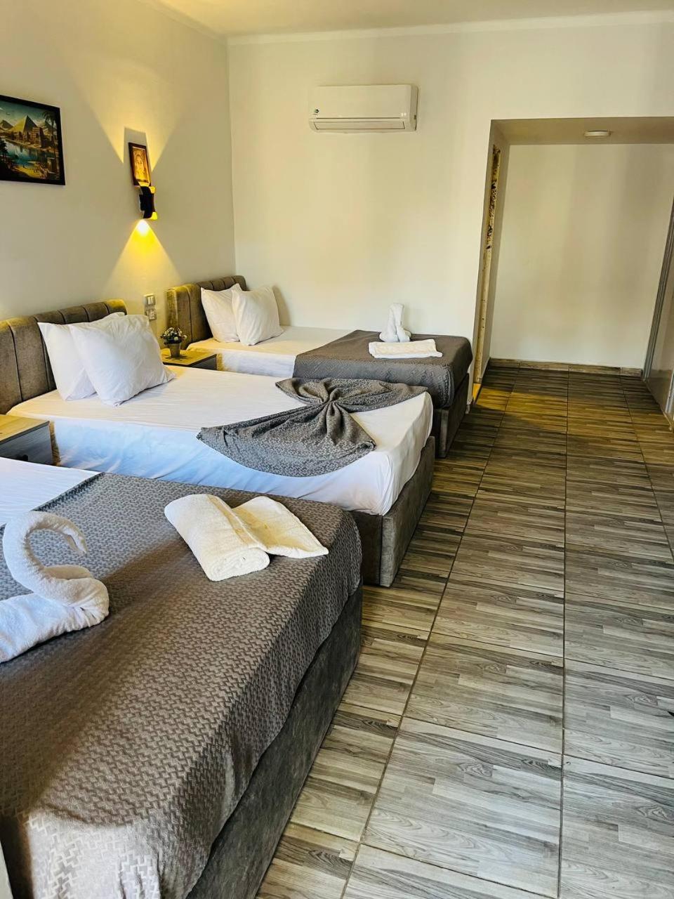 Rev Inn Hotel Kairo Exteriör bild
